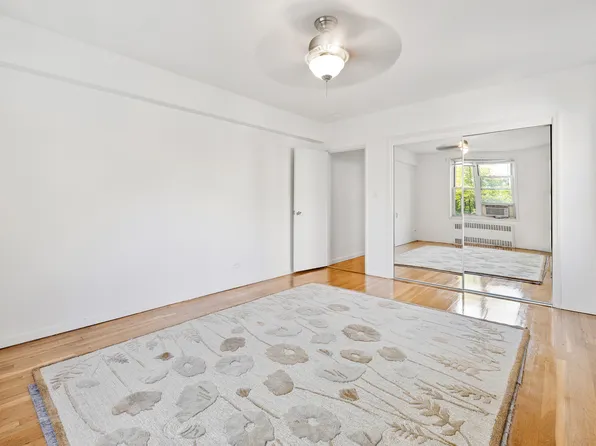 5601 Riverdale Avenue image 7 of 11