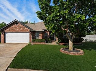 2617 Prescott Ave, Edmond, OK 73013