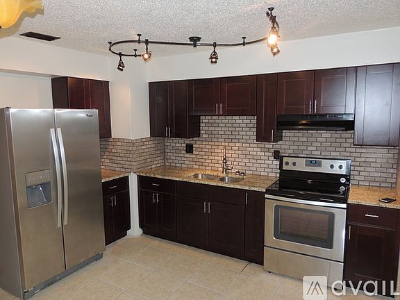 2nd image of 1723 S Washington Ave APT B