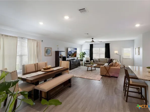 337 Cordova Xing, Seguin, TX 78155