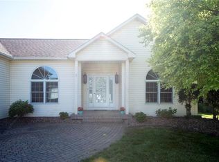 4311 Lazybrook Cir, Liverpool, NY 13088