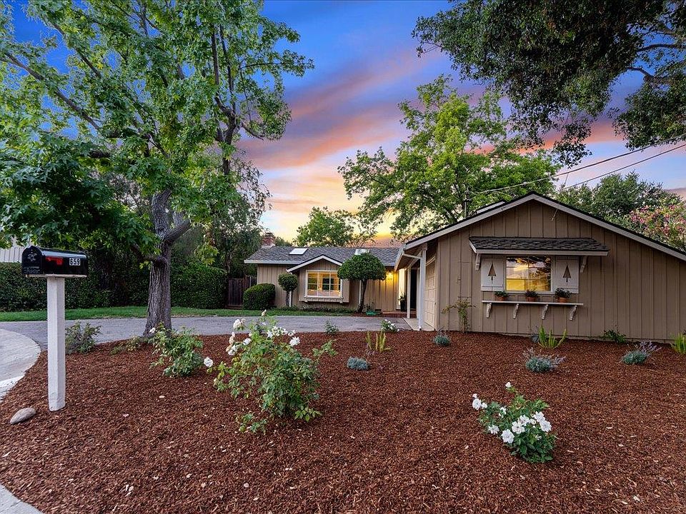 1st image of 659 Rosewood Ct