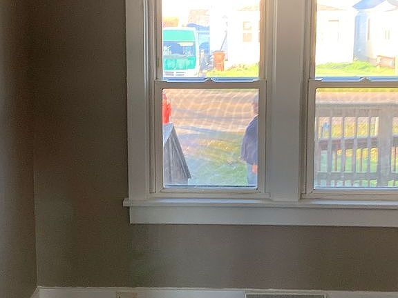5th image of 2449 Neva Dr