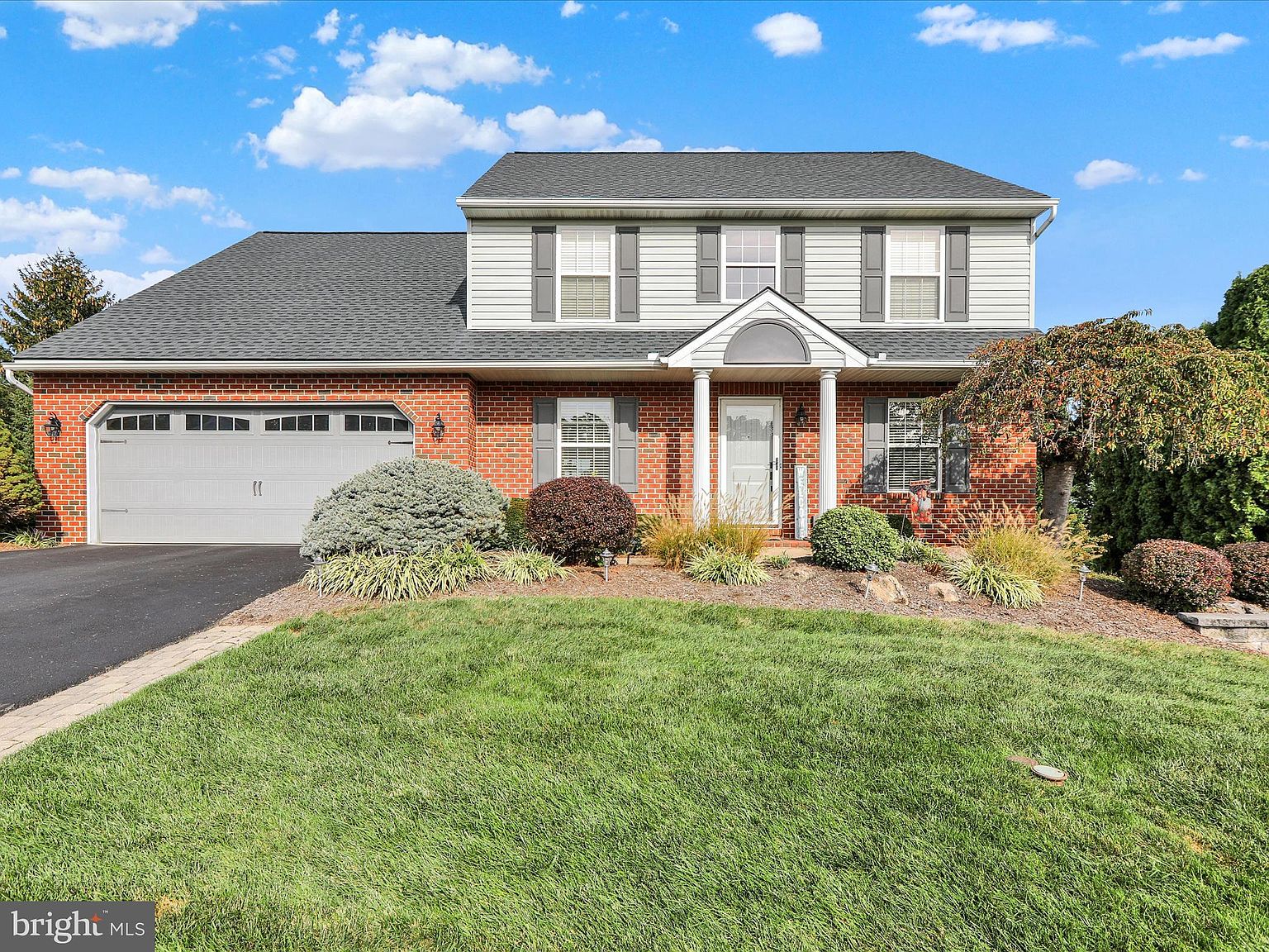 852ec6fc89066aa2bbc9c5e9599666