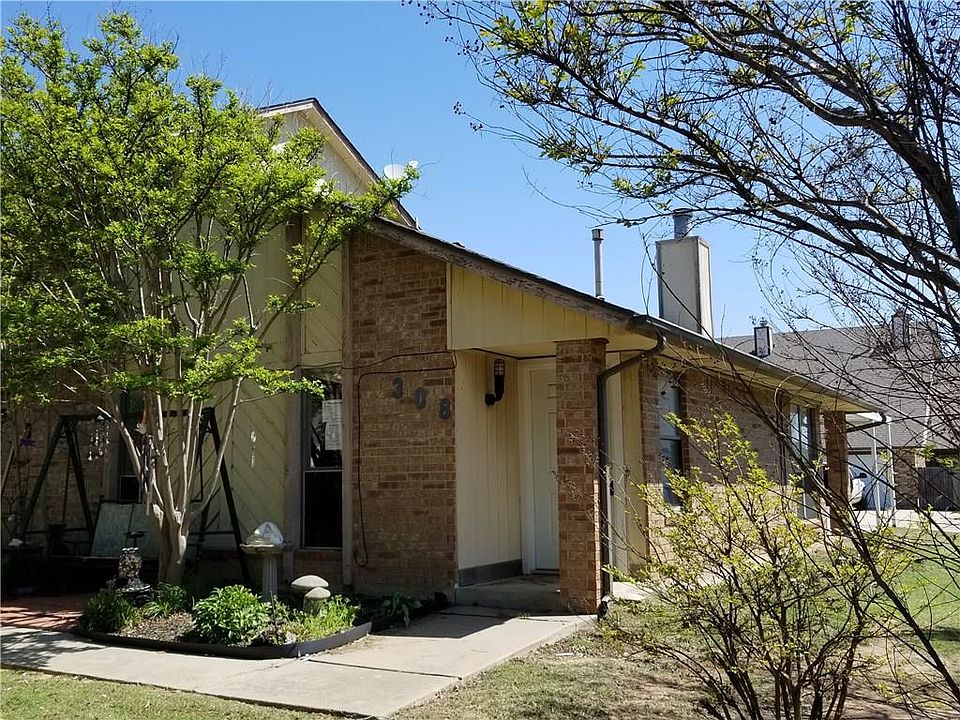 1st image of 308 N Willowood Dr