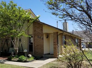 308 N Willowood Dr, Yukon, OK 73099