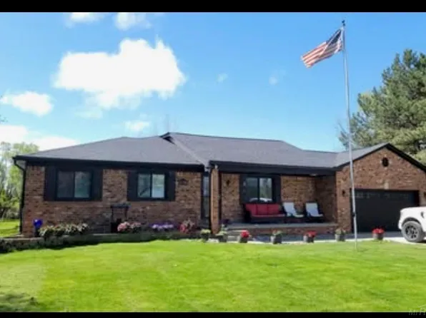 27780 Pratt Rd, Richmond, MI 48062