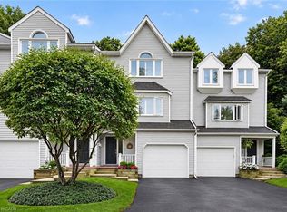 177 Main St W #8, Grimsby, ON L3M1S1