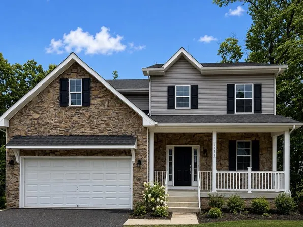 1311 Patuxent Woods Dr, Odenton, MD 21113