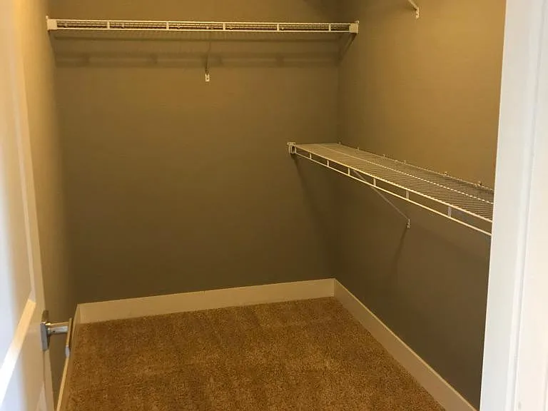 523 S Vance Ct — Photo 9