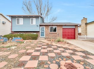 1587 S Laredo Ct, Aurora, CO 80017