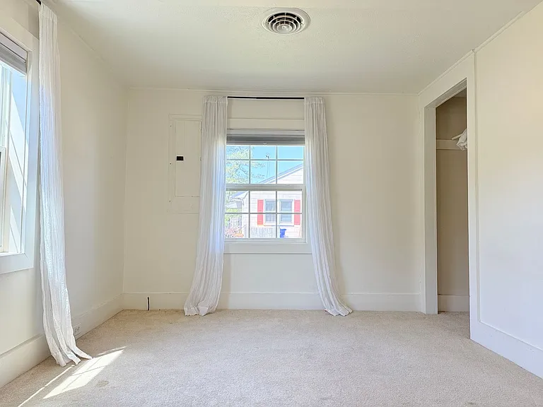 14503 Beach Hwy — Photo 8
