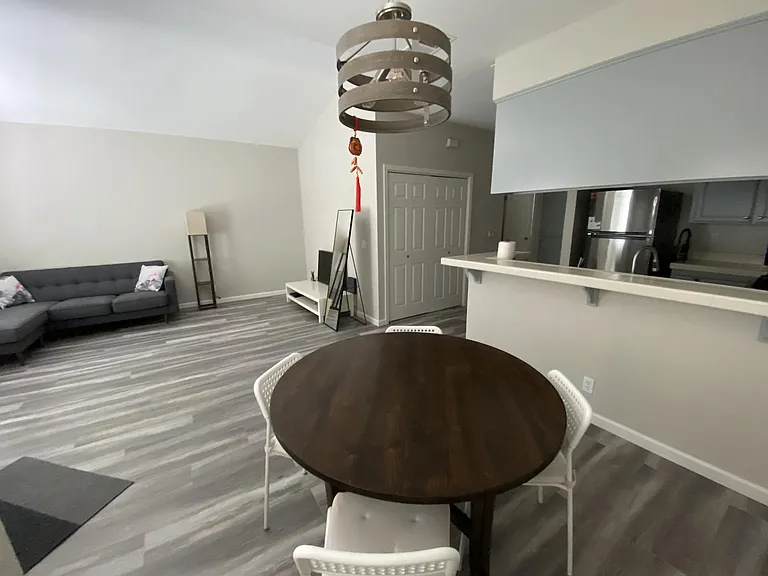 1143 Greene Ter — Photo 20