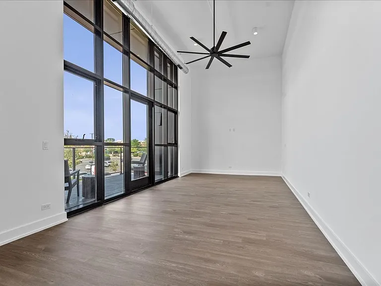 728 Lofts — Photo 38