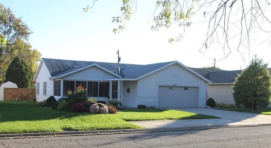 2805 W Euclid Ave photo 1