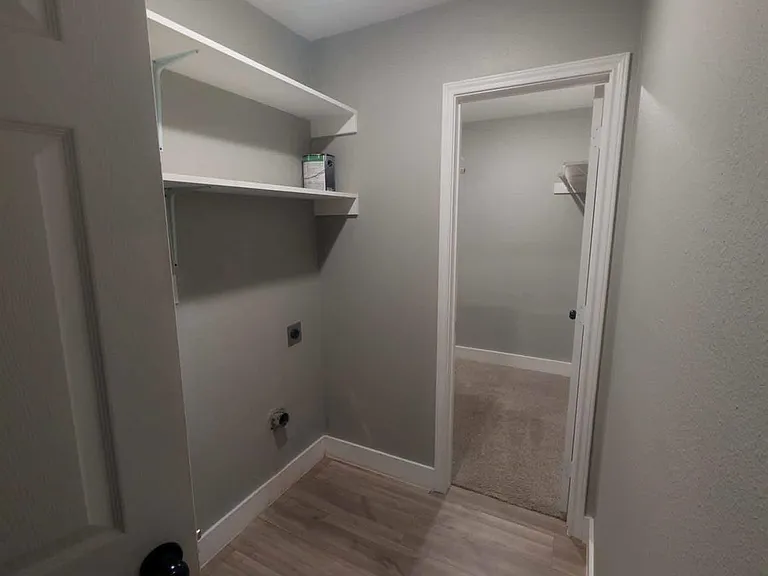 6703 Winfield Rd — Photo 18