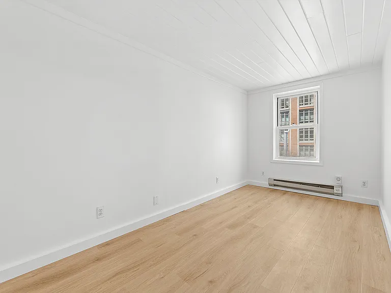 282 Hudson St #2 — Photo 6