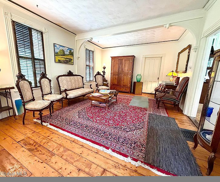4th image of 42 Dolge Avenue
