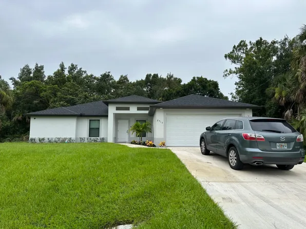 2717 28th St W, Lehigh Acres, FL 33971