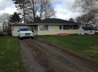 504 Roosevelt Ave, Iron River, MI 49935