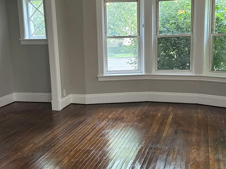 242 Fort Pleasant Ave #1L — Photo 12
