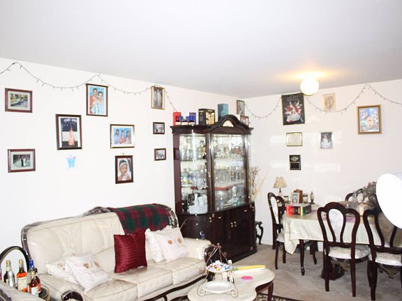 5th image of 606 Louisiana Ave #1