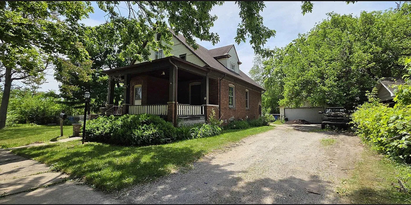 3 bed, 1748 sqft, $1,295 — Photo 3