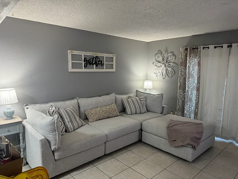 2383 S Apache Dr — Photo 1
