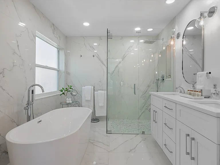 4145 Bahia Isle Cir — Photo 23
