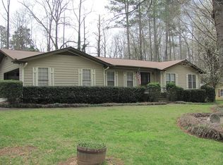 4102 Whispering Forest Ct, Lilburn, GA 30047