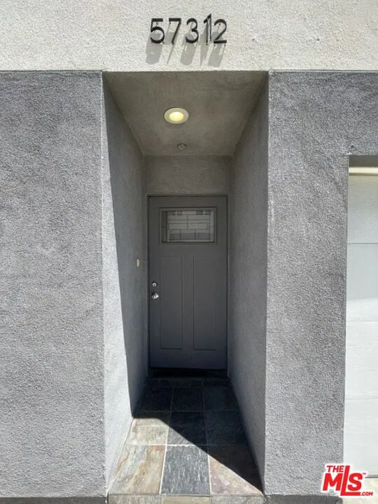 3 bed, 3.5 bath, 1416 sqft, $3,575 — Photo 3