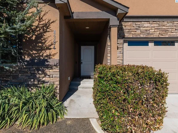 4384 Corvina St, Richland, WA 99352