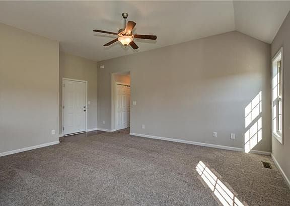 4th image of 589 Cameo Ct