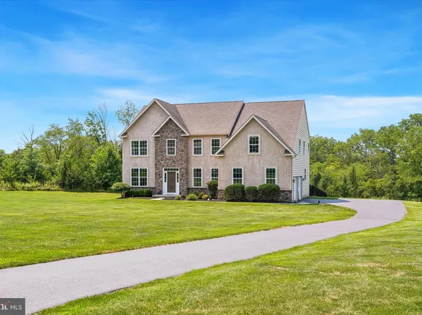 70 Alexandrea Cir, Harleysville, PA 19438