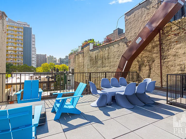 228 Thompson St #4 — Photo 4