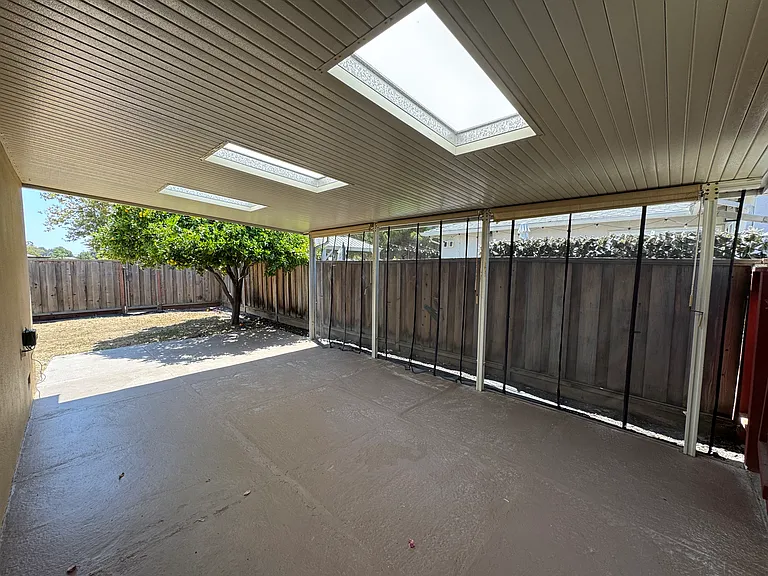 1874 Bandoni Ave — Photo 19