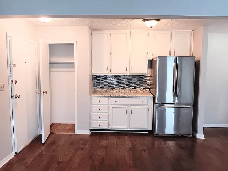 4400 Kanawha Tpke — Photo 4