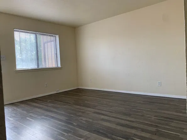 Adorable Fourplex near Los Altos Golf Course, 306 Texas St NE APT D, Albuquerque, NM 87108