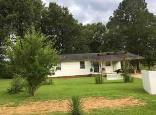 1569 Hillsboro Vfw Rd, Forest, MS 39074