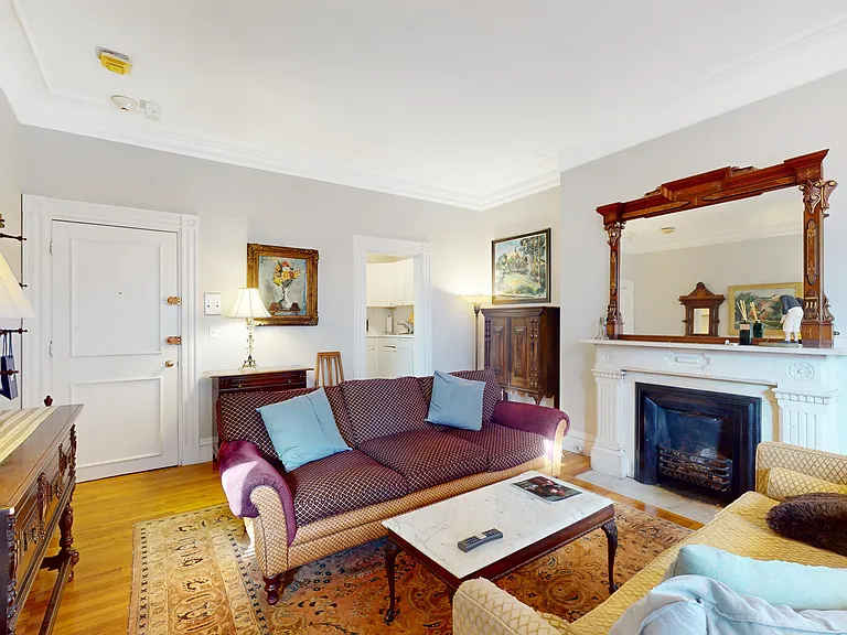 144 Commonwealth Ave #8 — Photo 5