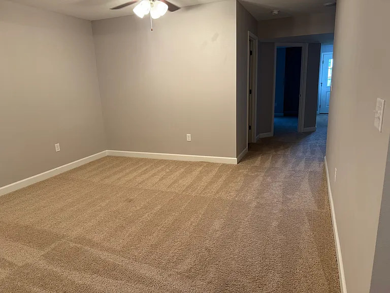 621 Monarch Dr — Photo 16