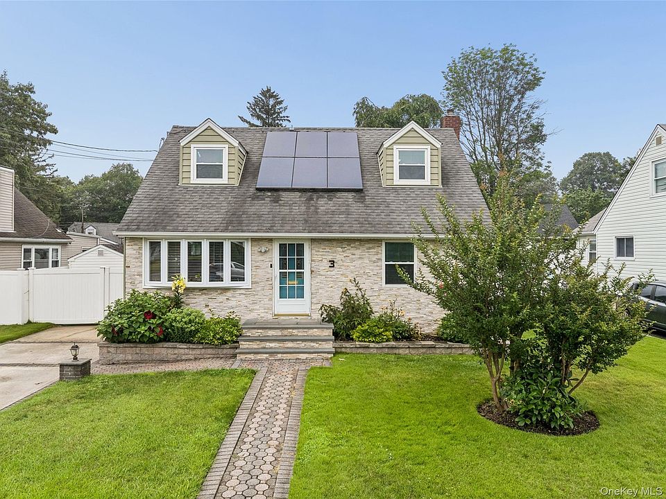 1st image of 3 Hillcrest Drive