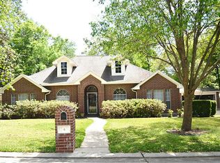 4 Robin Trl, Conroe, TX 77304