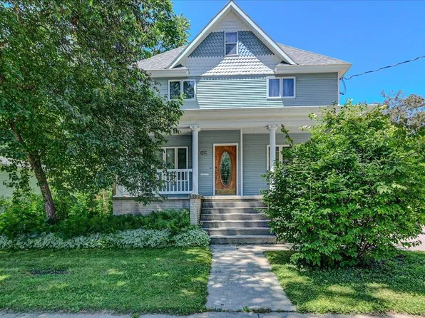 204 Waterloo St, Columbus, WI 53925