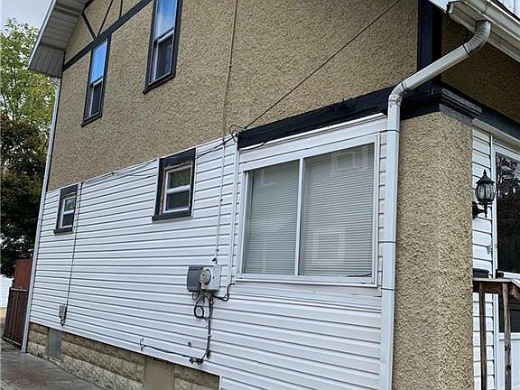 2nd image of 183 E Mapledale Ave