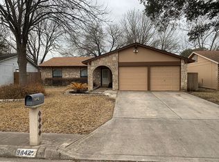 9442 Cliff Way St, San Antonio, TX 78250