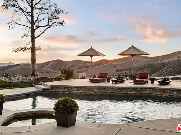 9 Saddlebow Rd, Bell Canyon, CA 91307