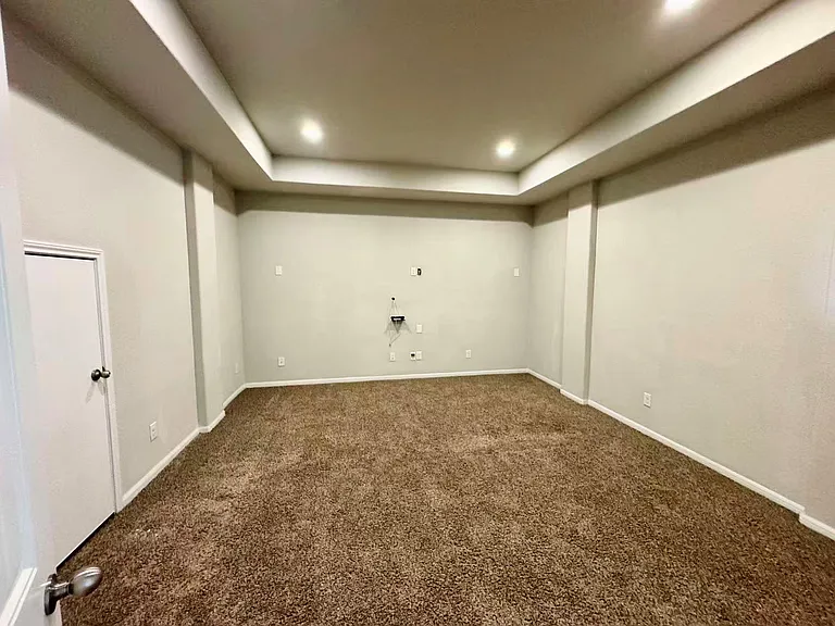 28943 Grand Teton Ct — Photo 35