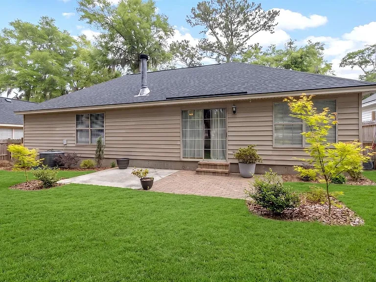 307 Coffee Bluff Villa Rd — Photo 39