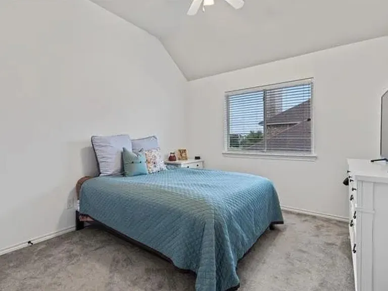 2051 Chisholm Trl — Photo 13